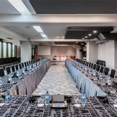 アルカ ホテル スコピエ