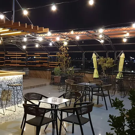 Arka Ξενοδοχείο