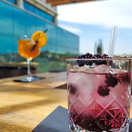 Arka Hotel